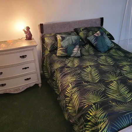 No 25, Guisborough, Ground Floor For 2 *